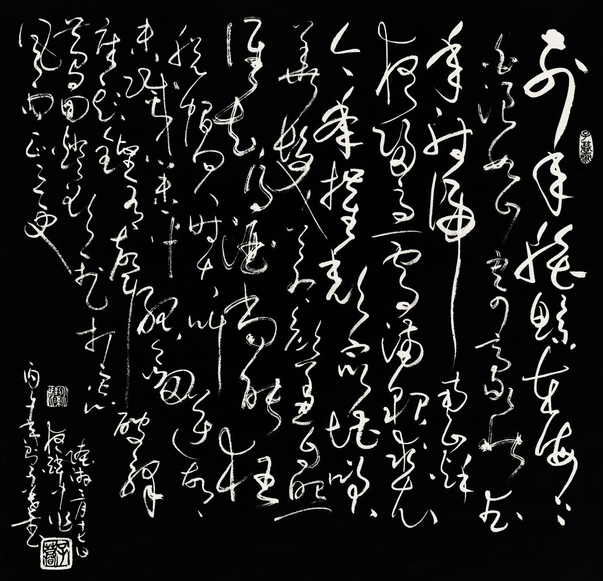 zi_mu23's tweet photo. 草书 宋•陆游《三月十七日夜醉中作》

前年脍鲸东海上，白浪如山寄豪壮。
去年射虎南山秋，夜归急雪满貂裘。
今年摧颓最堪笑，华发苍颜羞自照。
谁知得酒尚能狂，脱帽向人时大叫。
逆胡未灭心未平，孤剑床头铿有声。
破驿梦回灯欲死，打窗风雨正三更。

尺寸：四尺对开
书写日期：2026-09-27 https://t.co/imvc601hgr