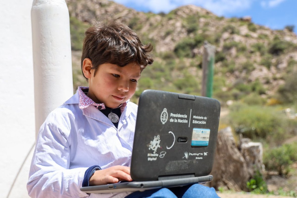 riojavip_'s tweet photo. QUINTELA INAUGURÓ ENERGÍA SOLAR Y CONECTIVIDAD EN UNA ESCUELA RURAL DE LA LAGUNA

@QuintelaRicardo @GobDeLaRioja https://t.co/fuSFw08E87