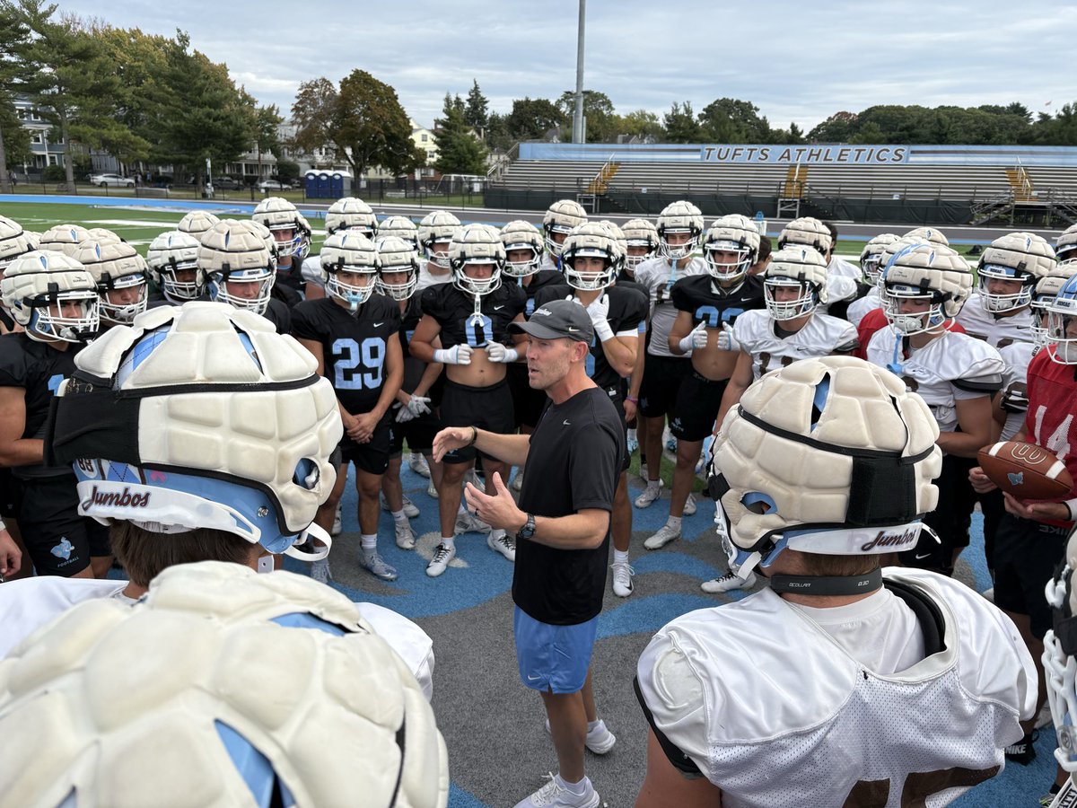CoachCivs's tweet photo. National Champion @TuftsMensSoccer Head Coach Kyle Dezotell stopped by practice today to talk to the TEAM. @FootballTufts 

Be 1–0. Be where your feet are. Enjoy the moment and enjoy it together. 

Grateful to have championship people on our campus willing to pour into our guys. https://t.co/nTEUGibnTn