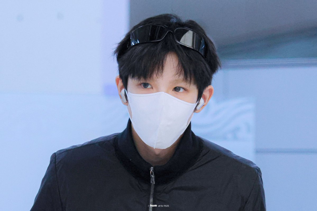 0im0125's tweet photo. 🦦 https://t.co/M8d3oADEJL