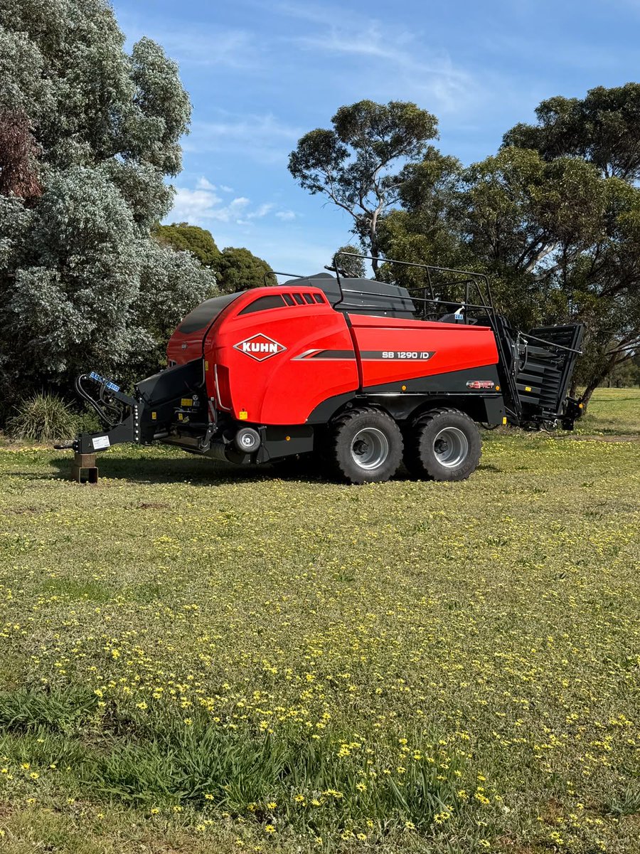 AusFodder's tweet photo. That's a wrap on the AgriFutures People and Capability Program! Thanks AgriFutures, New Holland, Krone &amp; Kuhn for your support 🙌
Learn more: https://t.co/gPpkfI9K7A
#ExportFodder #ARTofExport https://t.co/yfR0ZHCeD2