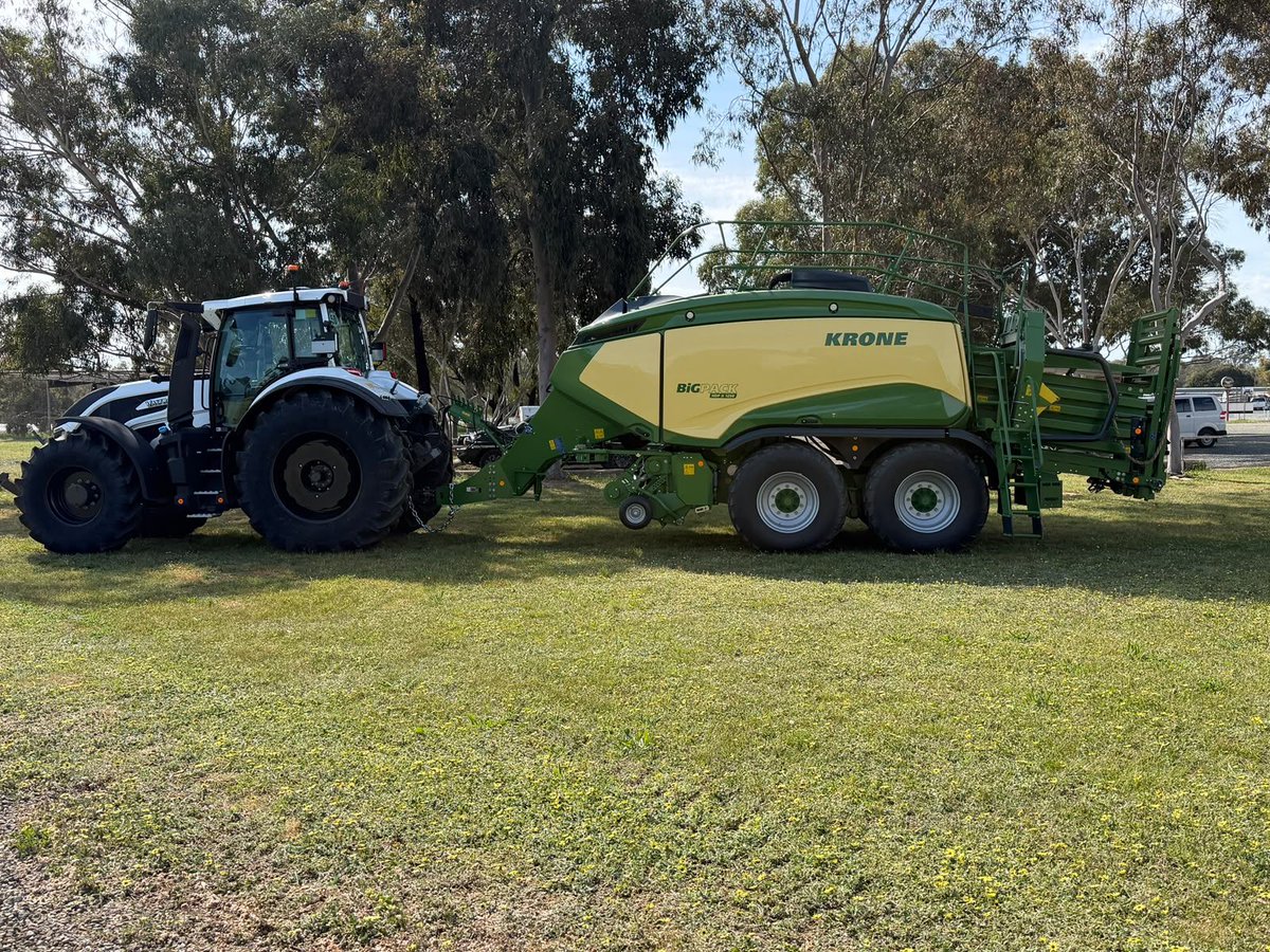 AusFodder's tweet photo. That's a wrap on the AgriFutures People and Capability Program! Thanks AgriFutures, New Holland, Krone &amp; Kuhn for your support 🙌
Learn more: https://t.co/gPpkfI9K7A
#ExportFodder #ARTofExport https://t.co/yfR0ZHCeD2