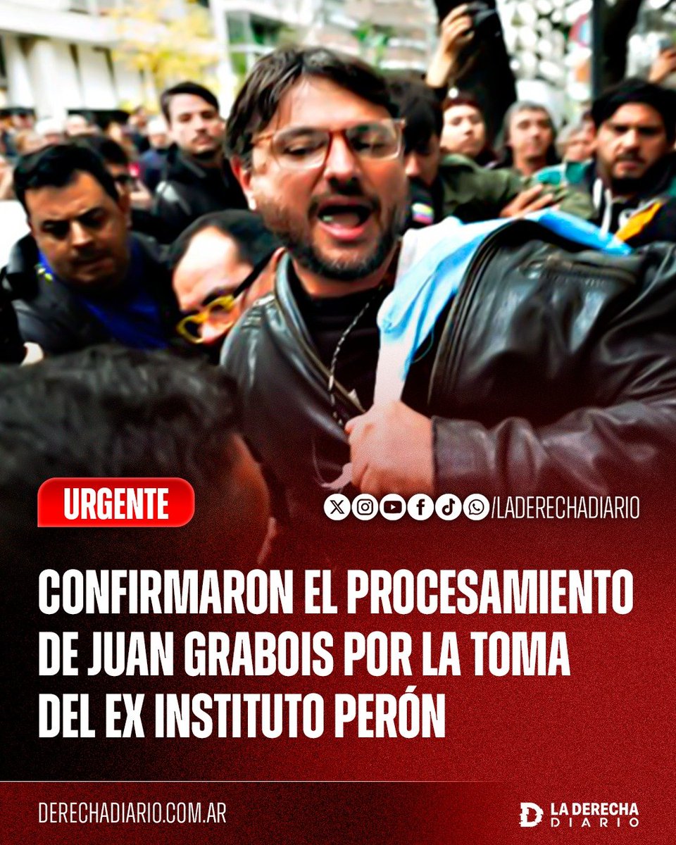 laderechadiario's tweet photo. 🚨🇦🇷 | CONFIRMARON EL PROCESAMIENTO DEL MUGRIENTO JUAN GRABOIS POR LA TOMA DEL EX INSTITUTO PERÓN

La Cámara Federal porteña confirmó su procesamiento por violación de domicilio y resistencia a la autoridad y ratificó un embargo de $5 millones sobre sus bienes.

La Justicia rechazó la versión de que había ido únicamente a mediar y sostuvo que las imágenes lo muestran encabezando el ingreso al edificio.