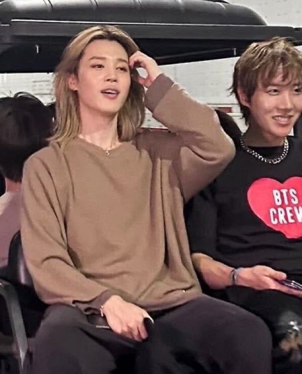 soupjimin's tweet photo. me when i ride the golf cart thats laced with estrogen https://t.co/KXrw8OuYEZ