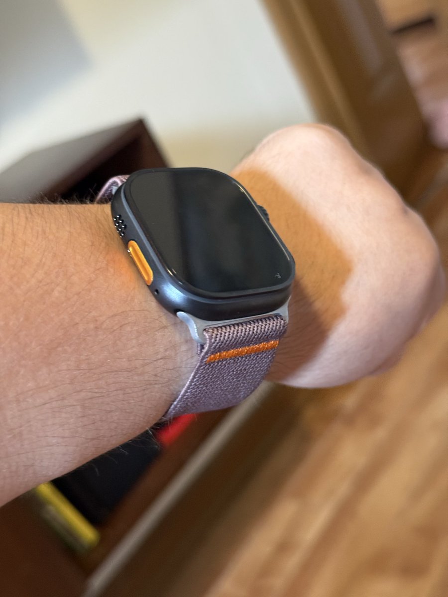 ethanjrdz's tweet photo. @iamolaf_3 @ark_sndx @WorkaholicDavid Did it last week; battery only drains 26% per day with sleep tracking and 1:30h workout. You won’t regret it pal https://t.co/HDszs4SCSe