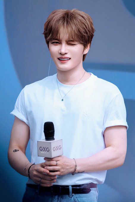 rh8zhdVY6nENKVx's tweet photo. #ジェジュン　さん皆さんお早うございます☺️♫
今日も健康に気をつけて無理せず頑張って行きましょう🍀✨
笑顔で平穏無事な優しい良い１日を🤲🍀✨
毎日ジェジュンさんを想いながら💖💕✨
心身共に大切に🍀
元気に気をつけて行ってらっしゃい
👋(⁠.⁠ ⁠❛⁠ ⁠ᴗ⁠ ⁠❛⁠.⁠)🍀✨
#JAEJOONG https://t.co/su7keI4xO5