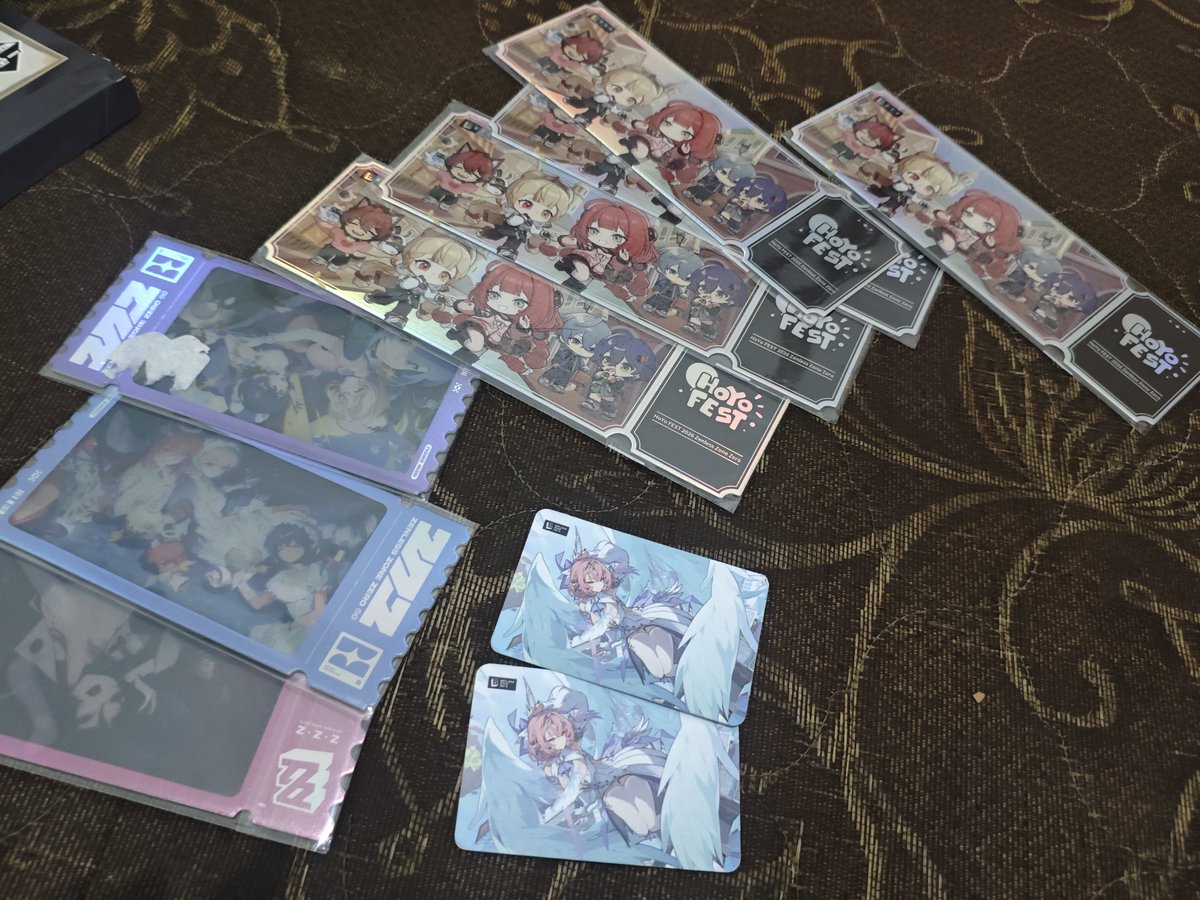 Frihan8's tweet photo. Wts last stock lg ni
Pict 1 genshin impact polaroid 20k/chara,tiket 15k take all 150k

Pict 2 shikisi amphoreus sepaket isi 4 150k

Pict 3 hsr holo tiket +1 holocard 35k take all 120k

Pict 4 prefer take all 200k take film + tiket only 75k
#warunghsr #warunghoyo https://t.co/9pywaPLBcp