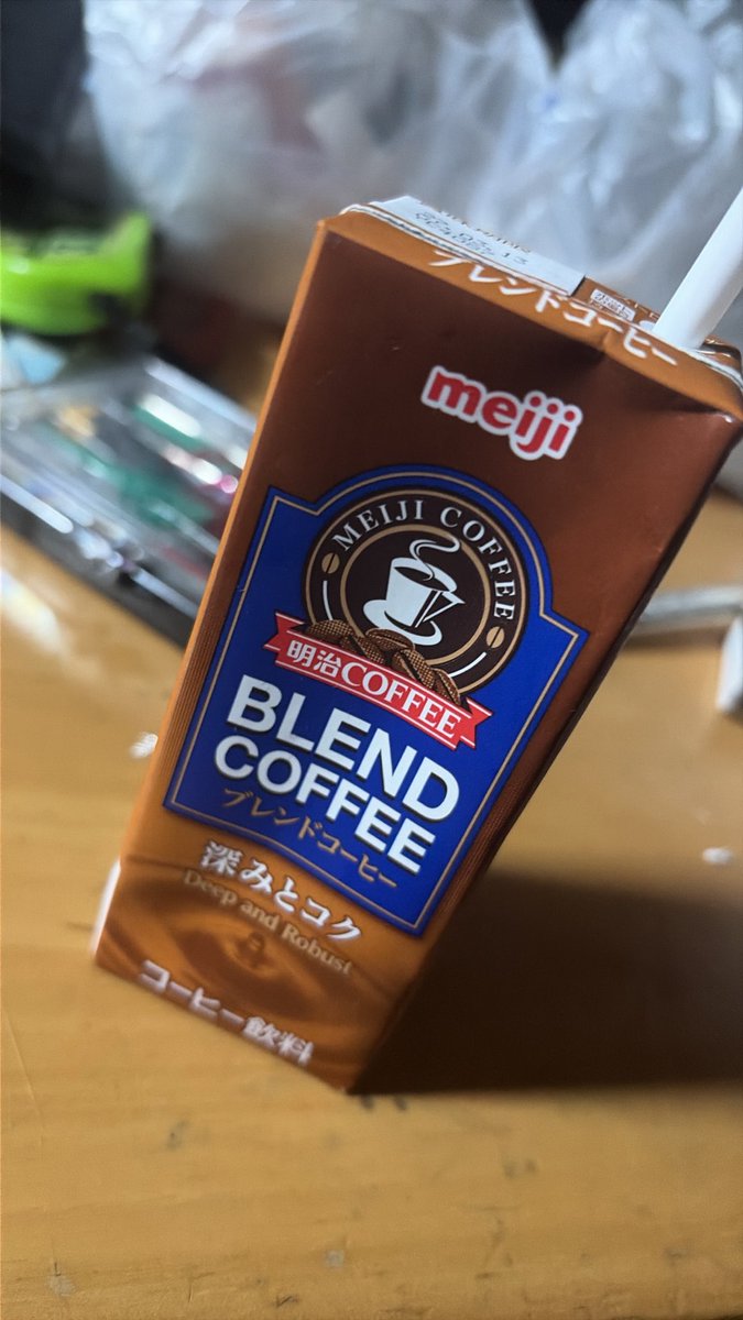 sowadbfh's tweet photo. 学校行く前に飲む1杯 https://t.co/6wfGpMHH56