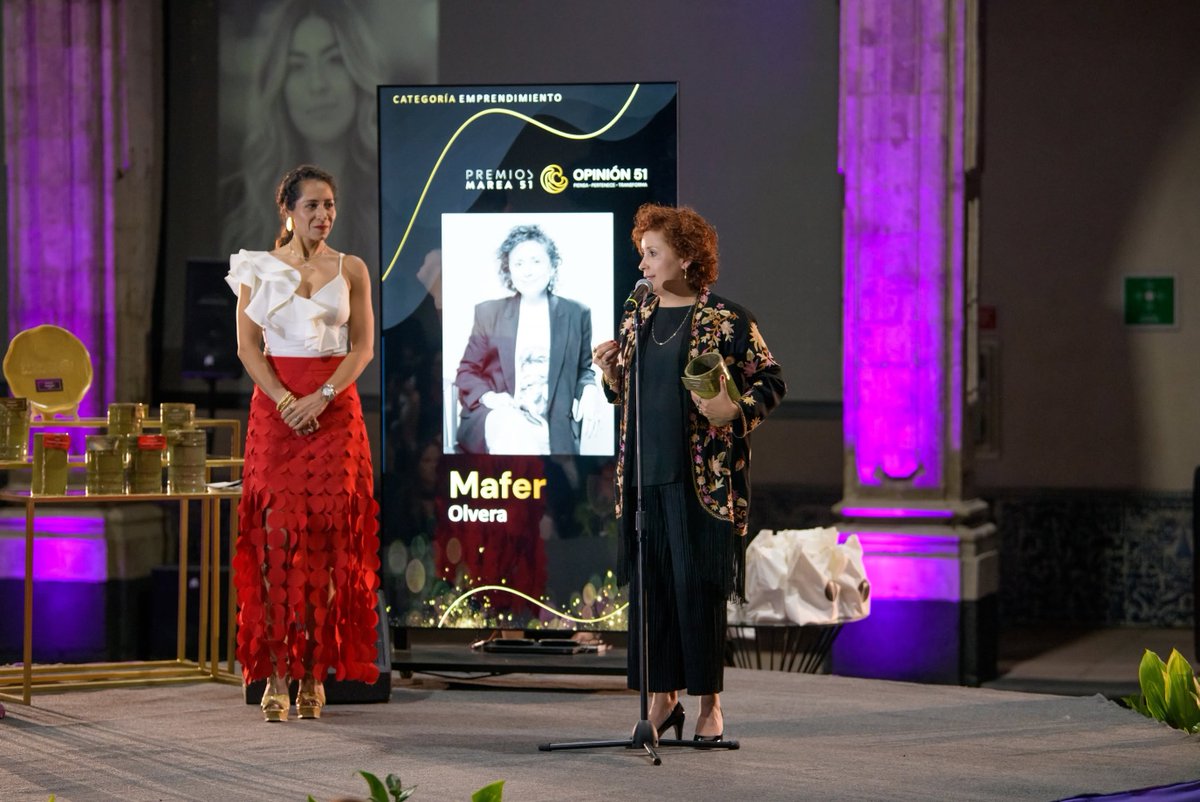 maferolverac's tweet photo. Gracias a @Opinion_51 por el galardón que nos otorgó: Premio Marea 51 en la categoría Emprendimiento. De 33 proyectos @Espacio_Hope fue reconocido por pasar de la idea a la acción.
¡Sigamos cambiando vidas!
#SaludMental https://t.co/7SCcuaTmFR