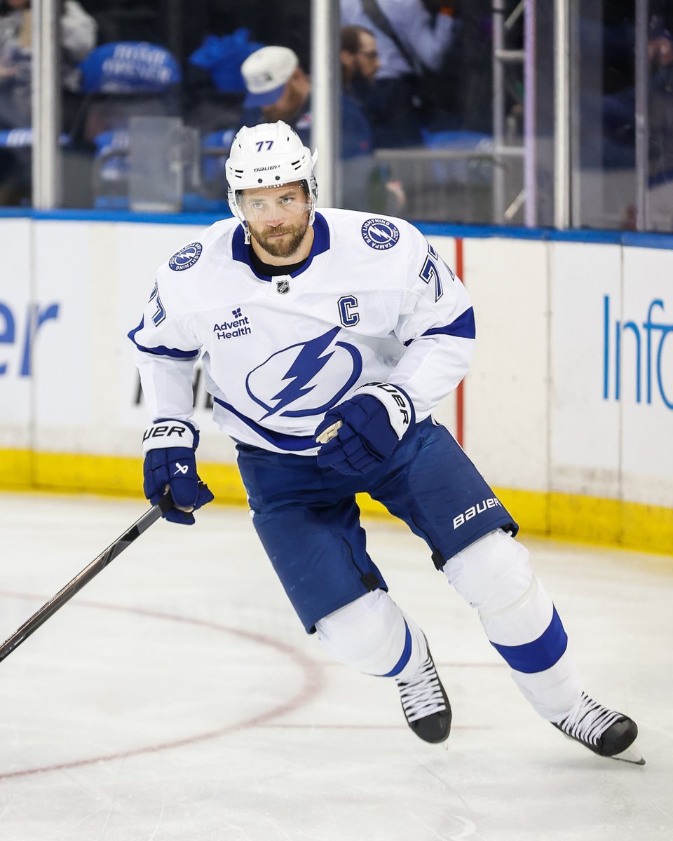 Tonight, Victor Hedman plays his first regular season game since March! 😁 
 [📷](https://pbs.twimg.com/media/HTlKQXMbwAEWJjA.jpg) https://pbs.twimg.com/media/H