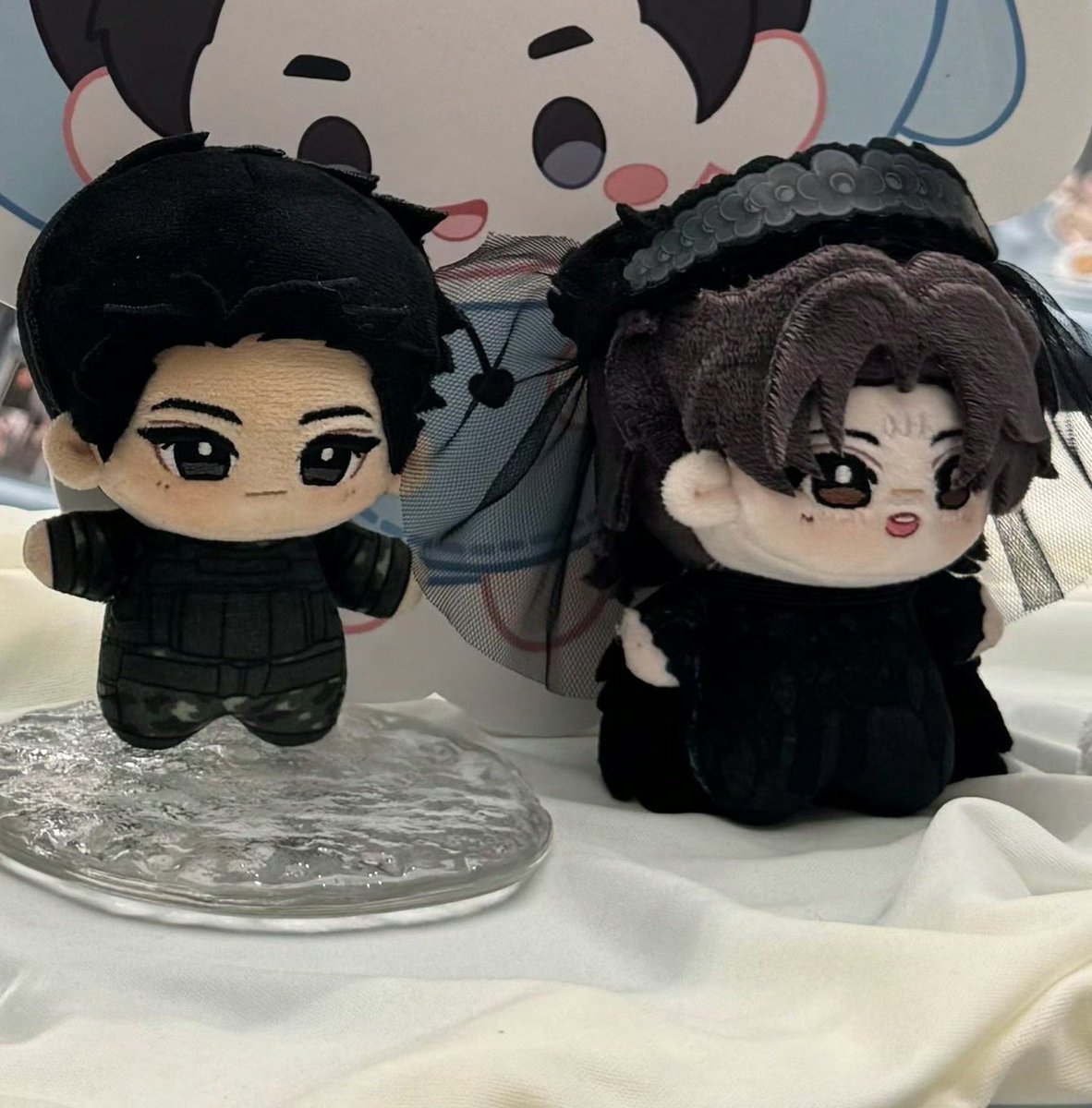 purpleprincereo's tweet photo. I love how the jingyu plushie also have long lashes 🤭 guys they're so cute y'all 😭 https://t.co/BomHYleJk7