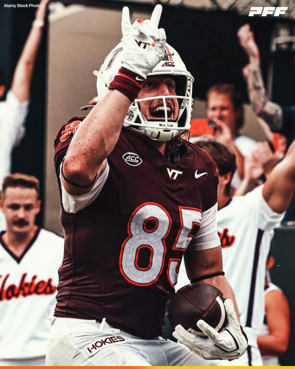 PFF_College's tweet photo. Highest Graded Tight End in College Football:

🔴 Luke Reynolds, Virginia Tech: 88.4

@HokiesFB https://t.co/ASaYvmC704