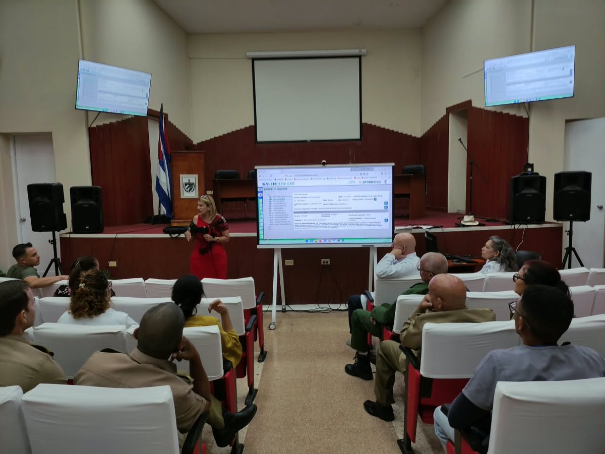 TaniaMCruzHdez's tweet photo. Como parte del proyecto Por Una Salud Digital, el @MINSAPCuba y el @MINCOMCuba  realizamos evaluación del avance➡Transformación Digital del 🏥 Ortopédico Fructuoso Rodríguez, que labora para convertirse proximamente en el 2do 🏥 sin papel del sistema de #Salud 🇨🇺

#CubaEsSalud https://t.co/eoLg7xqUoh