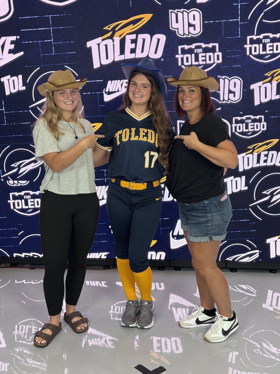 Ellie_haynes33's tweet photo. Thank you @ToledoSoftball for having me on a great unofficial visit. The coaches and players were amazing and very welcoming. I enjoyed learning more about the program and seeing the facilities. @jess_bracamonte @kayla_noch https://t.co/LljoG0yTXs