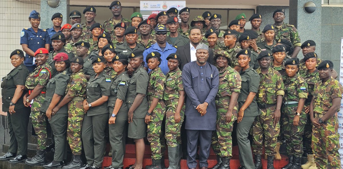 UNWOMEN_SL's tweet photo. Today, #RSLAF, in partnership with @UNWOMEN_SL &amp; with support from @ElsieFund, validated its revised Gender Policy &amp; Strategic Plan 2026–2030 with personnel from various formations &amp; units. @mogca_S_L @UNSierraLeone @MOD_RSLAF
 #WPS #UNSCR135 #WomenInUniform #ForAllWomenAndGirls https://t.co/aB2jMExCZj