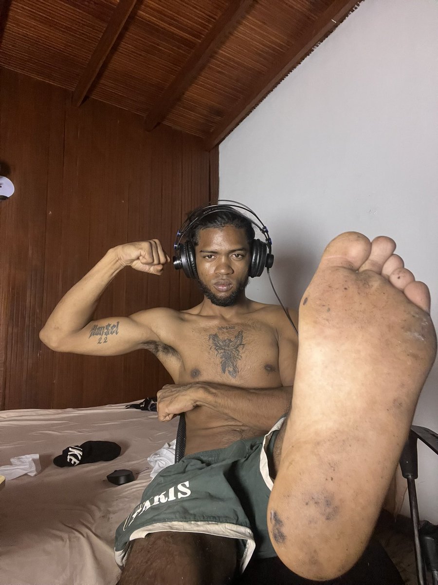 Dav420_'s tweet photo. I’m here, I’m watching, Pay attention and know your place I’m in control Eyes on me and follow my lead.

#AlphaMale #GodBody #DomEnergy #ObeyYourMaster
#WorshipMe #PayPig https://t.co/X4Hy26FsNA