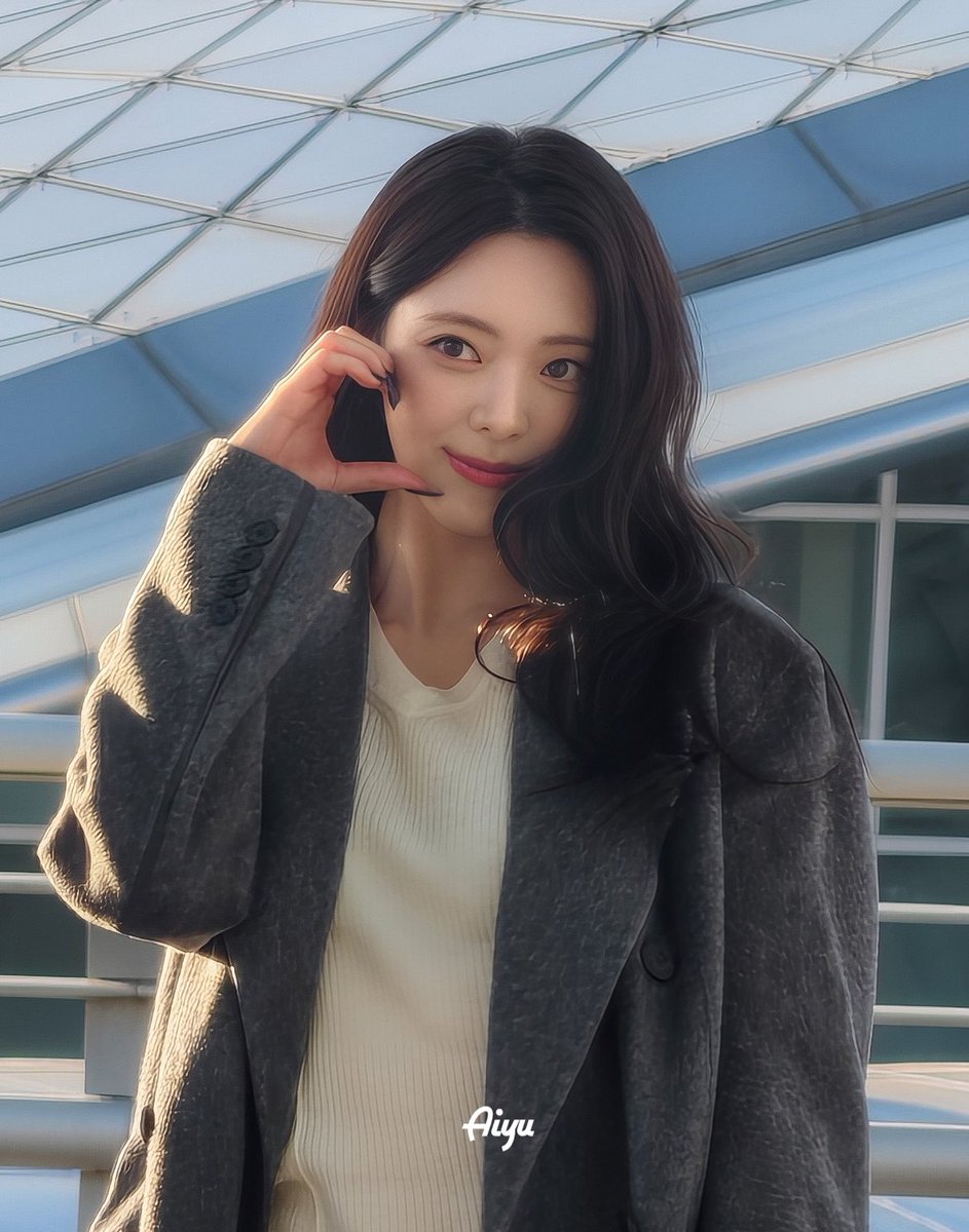 alwaysinto_yuha's tweet photo. 261002 ICN
#유나 #있지 #ITZY https://t.co/YxUv4IMvIh