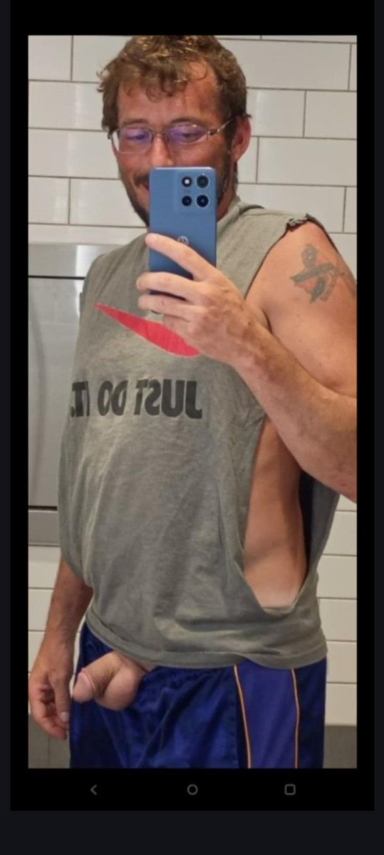 Fbaby_73's tweet photo. Wade Cameron is a tiny pathetic baby dick loser that loves being degraded. https://t.co/Sh6j10irSs