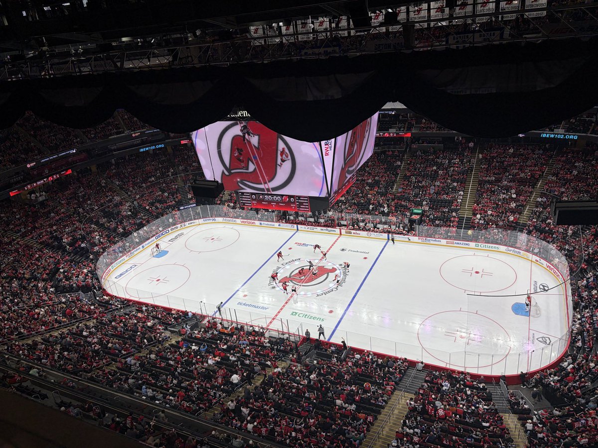 JimBiringer's tweet photo. Opening Faceoff 

New Jersey Devils vs Philadelphia Flyers 
#njdevils #letsgoflyers https://t.co/8JjzOWGEme