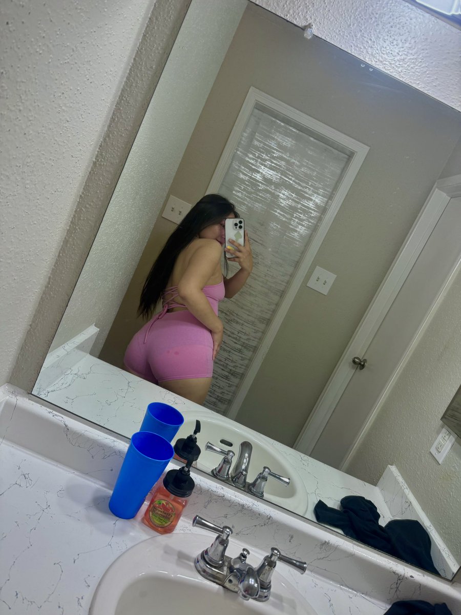 smallbabelexii's tweet photo. need a spoilerrrr 😮‍💨✨🩷 who can help me out 🥺 so I can help you out 😝😝😝 https://t.co/CM4NpFQOwu