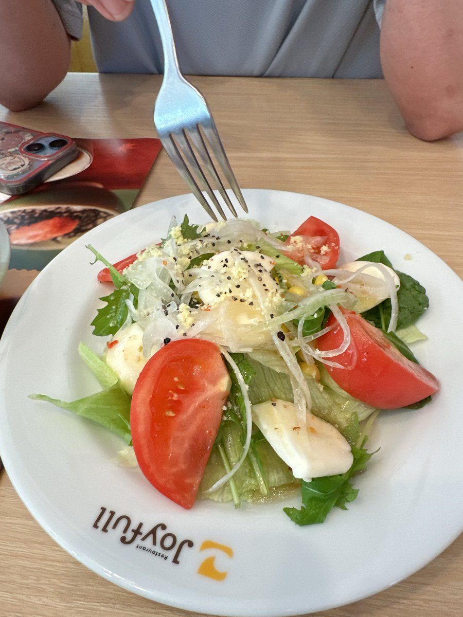 84Tvxq's tweet photo. 昨日は、仕事終わりに、遅めのご褒美ランチ🍽
久々だった！美味だった！ありがと！旦那サマ！🙏🏻✨ https://t.co/yUEA3XvEWb