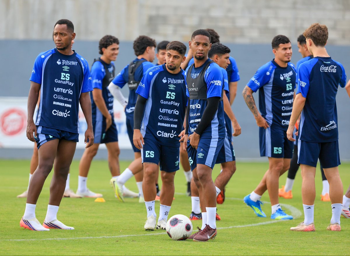 indeselsalvador's tweet photo. #Fútbol ⚽️ | La Selecta realizó su último entrenamiento previo al encuentro de mañana ante Jamaica, correspondiente a la tercera jornada de la Liga de Naciones de Concacaf. El partido se disputará a las 8:00 p. m. en el Estadio Cuscatlán.

#ConstruyendoElCamino https://t.co/k95F9xfB4d