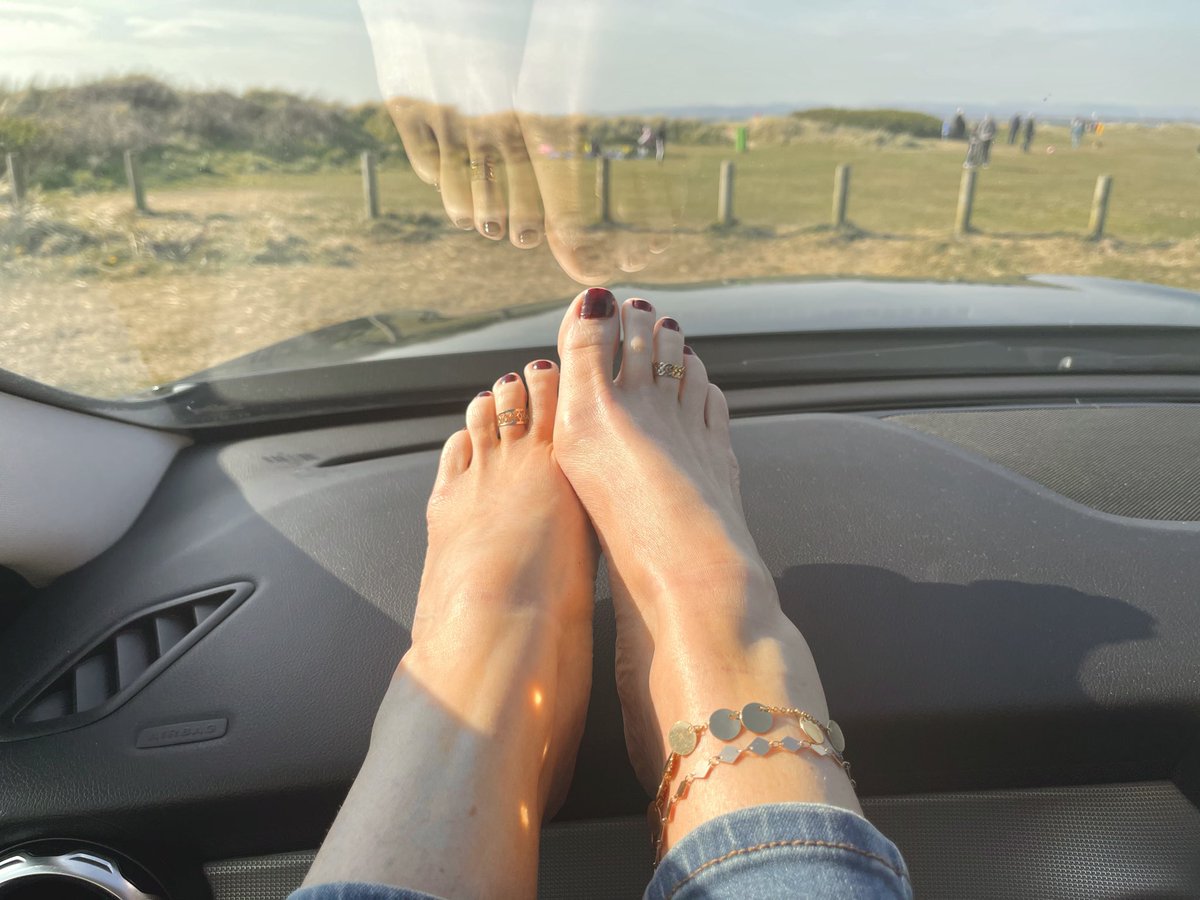 MyaBaileyXxx's tweet photo. #feetworshi̇p https://t.co/1211Re3L4t