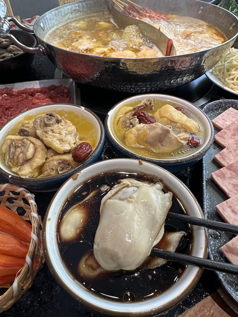 kts290413's tweet photo. [Just had the best spicy hot pot at Tangcai Jialun, totally craving another round!]， https://t.co/bBbOrslKxR