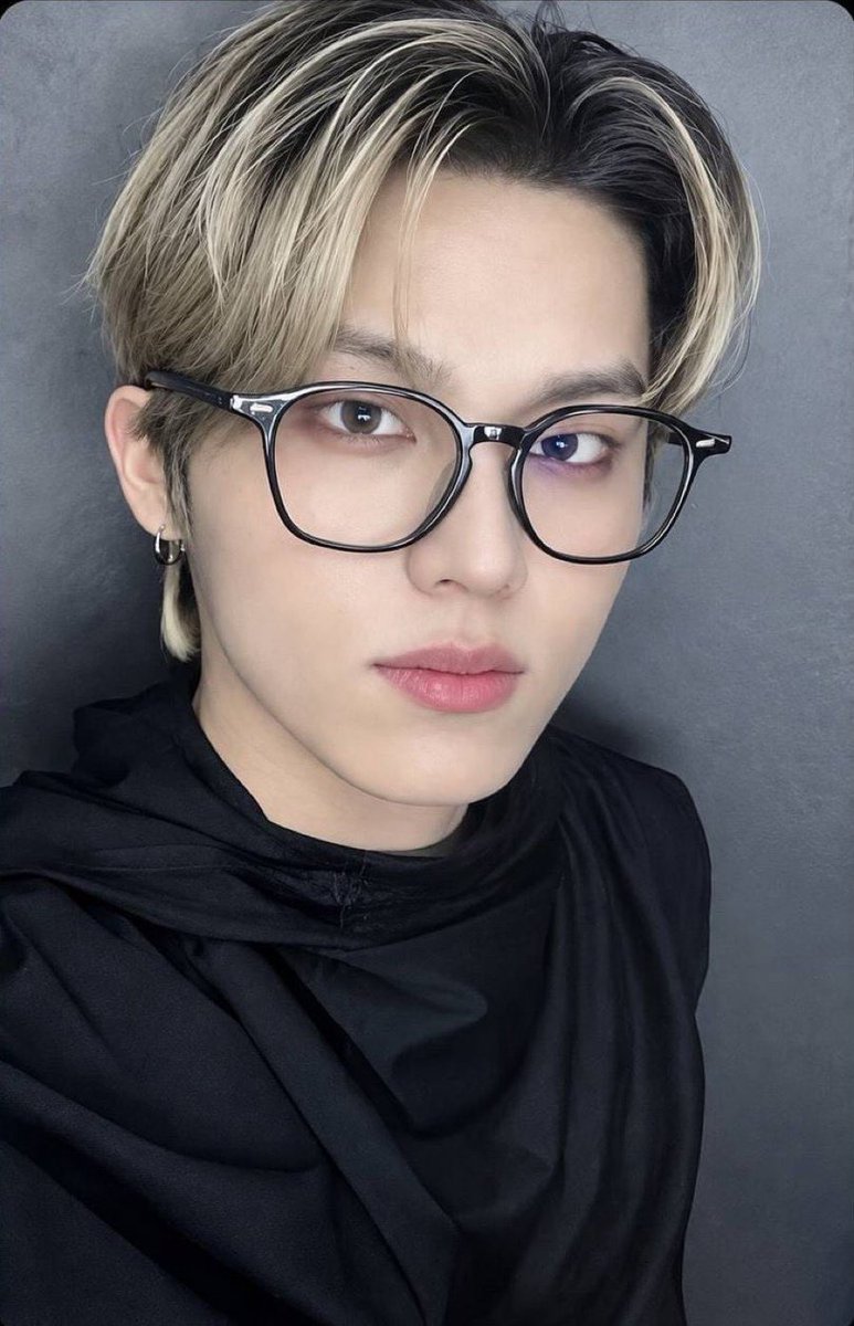 withpjwoo's tweet photo. so short, yet so unforgettable 🫠
blonde jeongwoo, you will always be iconic!! 🔥 https://t.co/7gq4fhuYbG