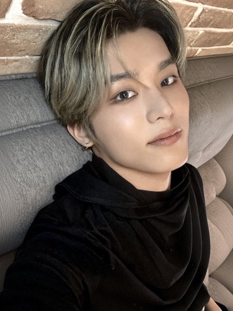 withpjwoo's tweet photo. so short, yet so unforgettable 🫠
blonde jeongwoo, you will always be iconic!! 🔥 https://t.co/7gq4fhuYbG