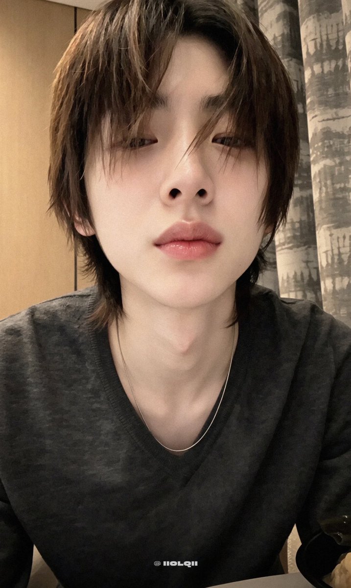 yoonnyaaa's tweet photo. 아침에 김주훈보며 눈 개안하기 https://t.co/UHnGuuEWRi