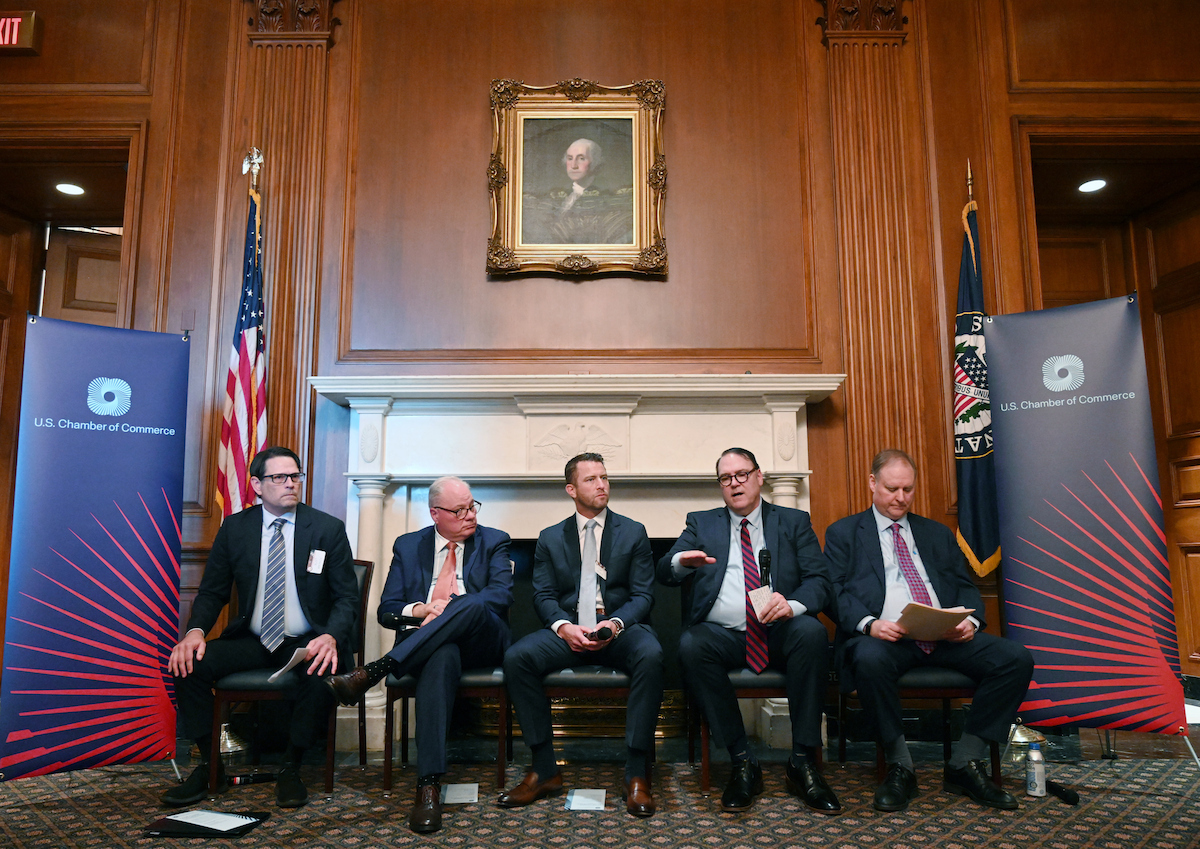 USChamber's tweet photo. Thank you to @BankingGOP Chairman @SenatorTimScott, @FinancialCmte @RepFrenchHill, and @SenatorRounds for joining us on the Hill to discuss the importance of capital formation and the need to advance bipartisan capital formation legislation in the Senate, building on the House-passed INVEST Act.

Strong capital markets mean more investment, innovation, and opportunity.