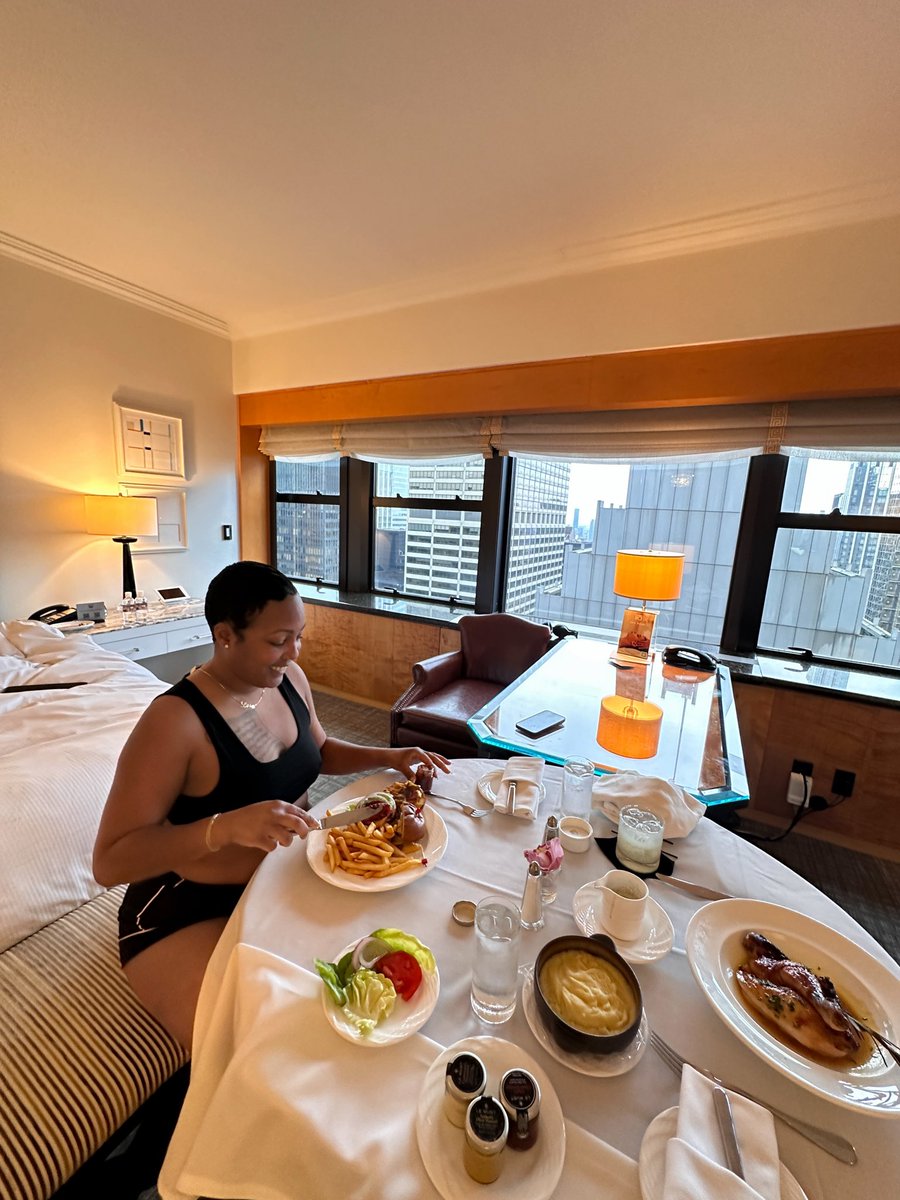 Educated_olodo's tweet photo. China town… Vacation to NYC…meals on meal 🤣 https://t.co/xEviyAhIfw