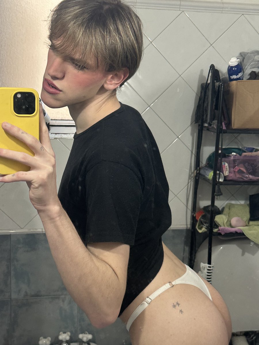 alitoschr's tweet photo. Como van a terminar el jueves bebe ? https://t.co/B2eUjDd76d