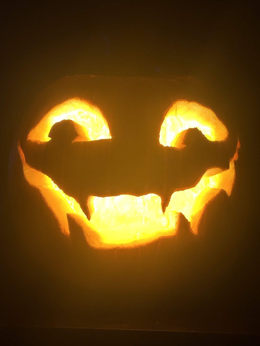 corvencarrion's tweet photo. First pumpkin https://t.co/kfA2luPeBf