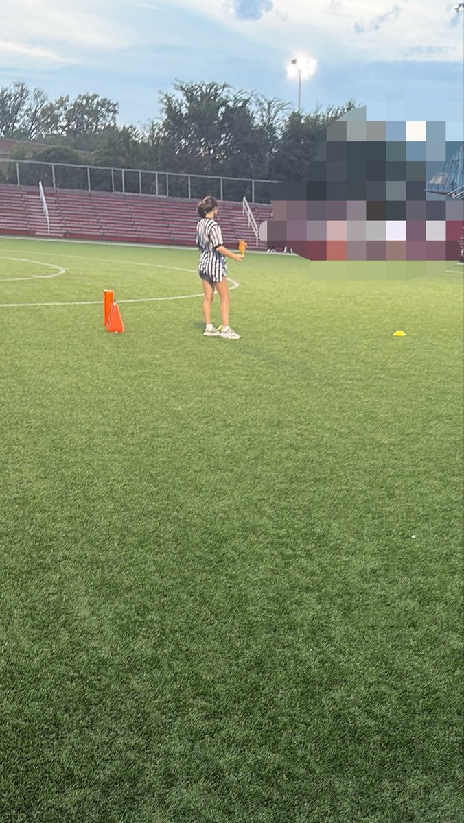 GingerHumpnz's tweet photo. Hey Ref, kick me in the nuts if i go offside. #beev #poundme https://t.co/OCFnUThHsT