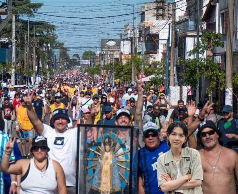 jkgallina's tweet photo. bueno tocara ir a peregrinar para pedirle a la virgen alguna buena para argmy no queda otra https://t.co/x47sRQxL9n