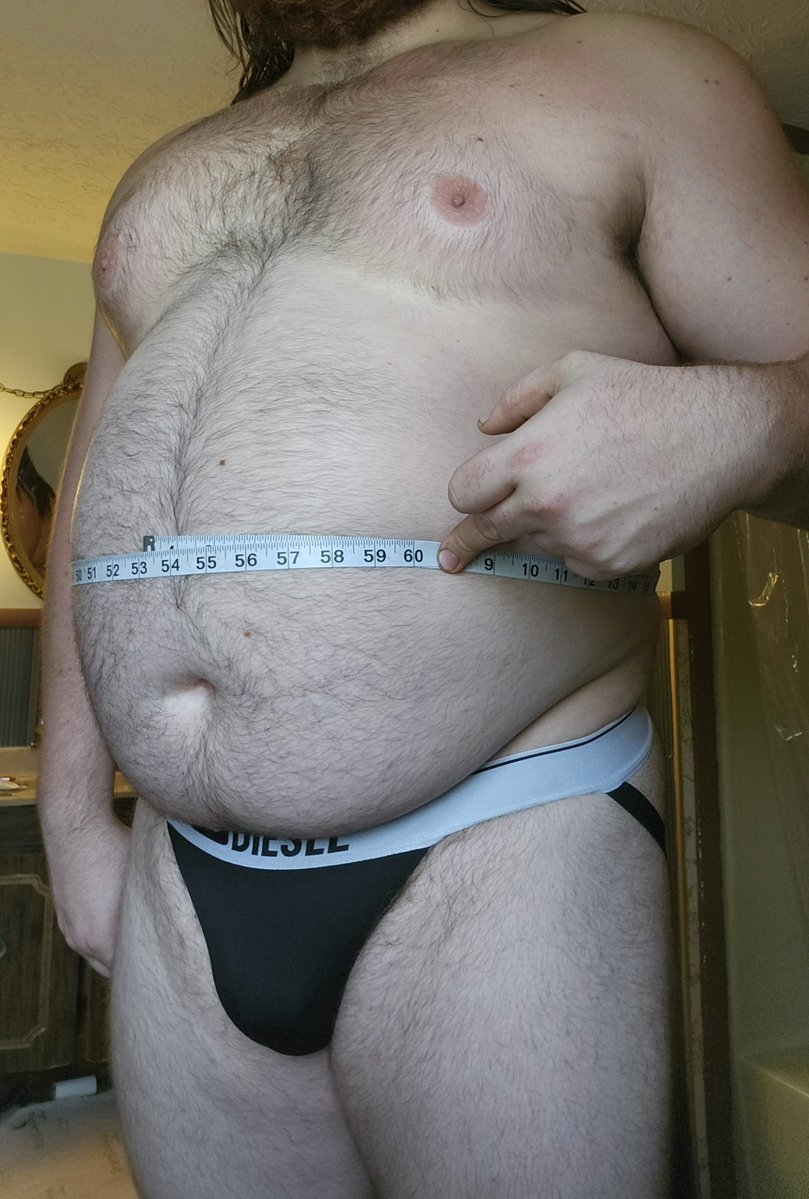 growstav's tweet photo. I'm announcing that today is the start of my little experiment, Bulktober!
For the rest of the month I will not be going to the gym and focusing all my extra time on bulking up as much as possible!
Took some starting images below and weighed in at 345lbs today, lets get it! >:3 https://t.co/ErMUUiOOAY