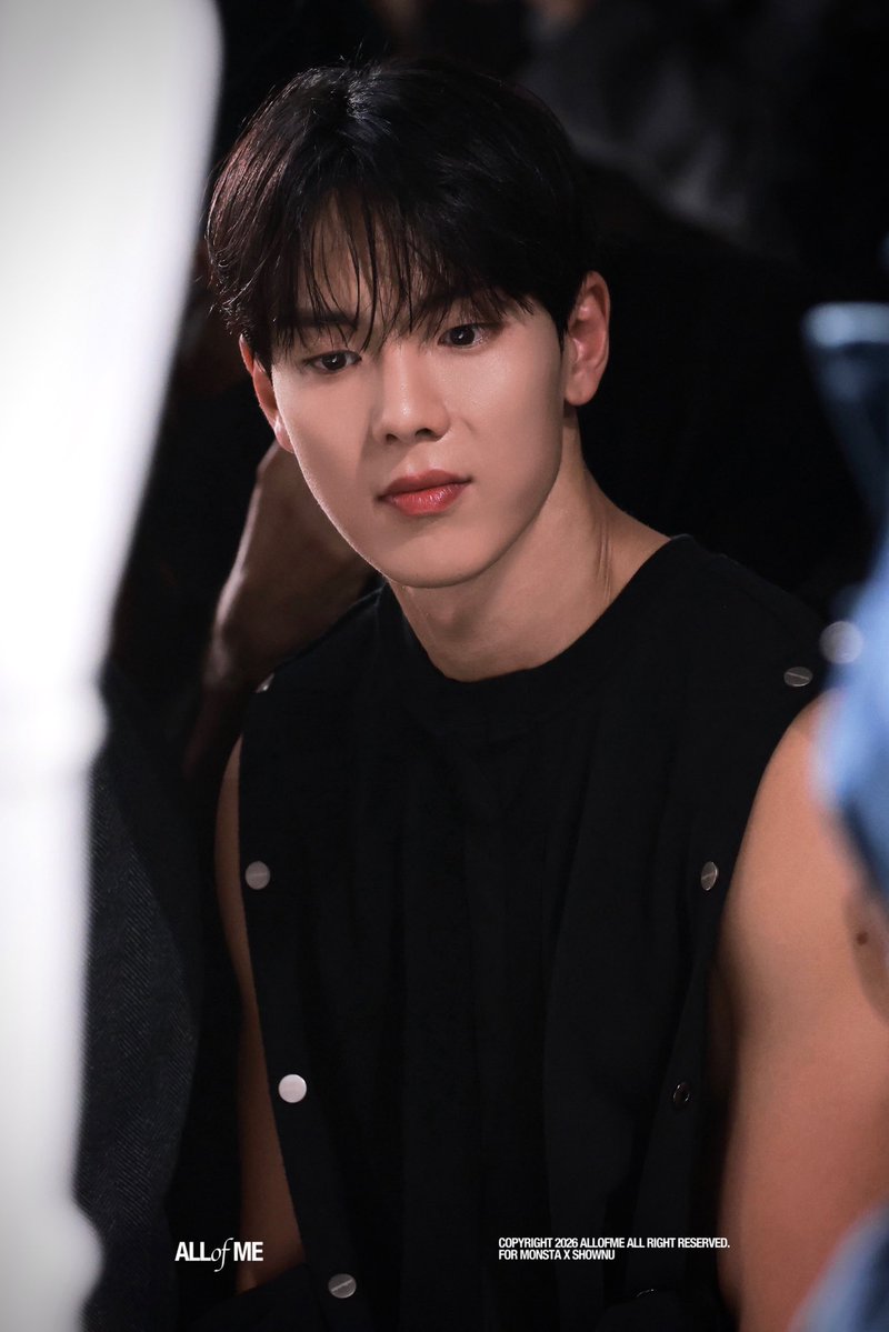 ALLOFME_SHOWNU's tweet photo. ▫️261001 컨셉코리아 #셔누 #SHOWNU
앰버서더 얼굴 위엄있다,,, 국위선양 그 자체,,, https://t.co/Cvqbe1rmct