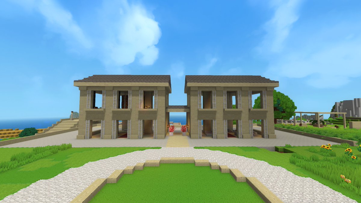 XGrifom's tweet photo. Todays progress on my coastal city #hytale build. I think now i will focus on a residential area so that I can start defining the architecture of the "starter" homes. https://t.co/q14IbaytPT