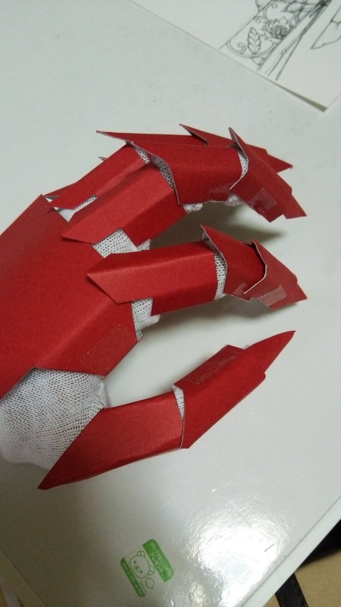 efesoth's tweet photo. 11年前の今日は指を作ってたらしい
邪ラフ様コス２号のかな https://t.co/pso4nWLAYq