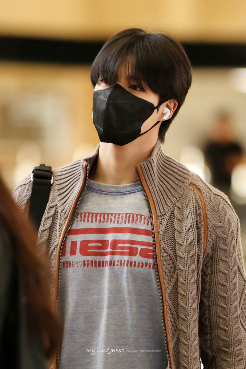 jeno_lord423's tweet photo. 261002 GMP 제노🍂
#JENO #제노 #NCTDREAM #NCT #ジェノ https://t.co/u9ZVpsnnUF