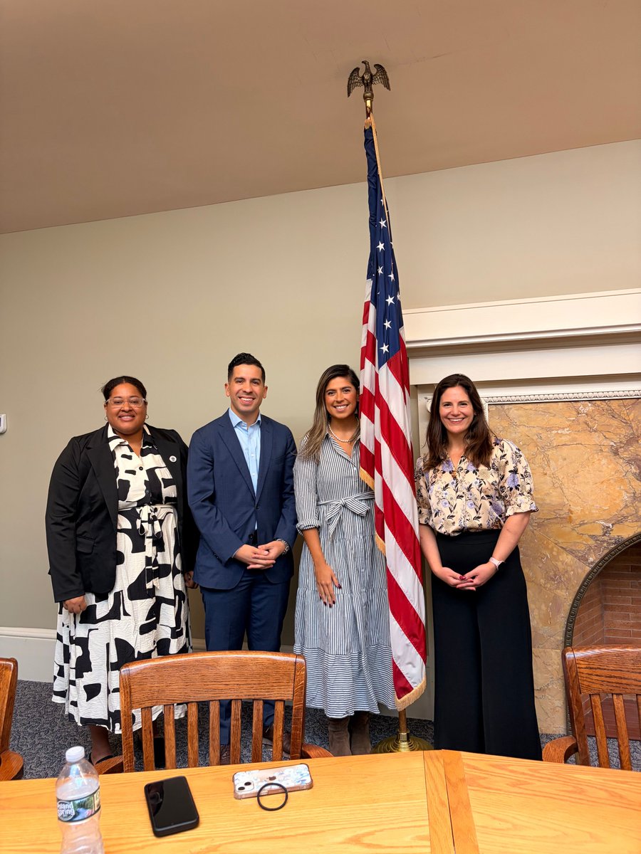 mass4charters's tweet photo. Advocacy is built on relationships. Thank you to the elected officials who met with charter public school staff and educators at the State House this week to hear firsthand about the students and families charter public schools serve! https://t.co/8xR040mtgf