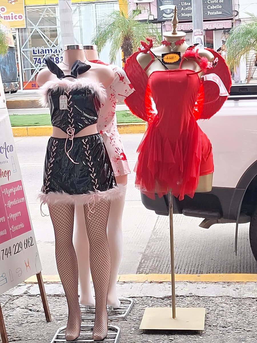 MayRodAv's tweet photo. CUAL ESTARÍA BIEN COMPRAR PARA IR A PEDIR DULCES??? ☺️

https://t.co/GQbT67JEer https://t.co/kCoqGBob11