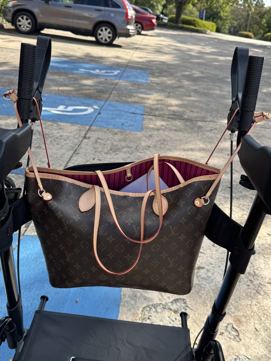 rphilli16156's tweet photo. Finally found a use fir the side straps! 🤣 https://t.co/d1wQ6EYdBG