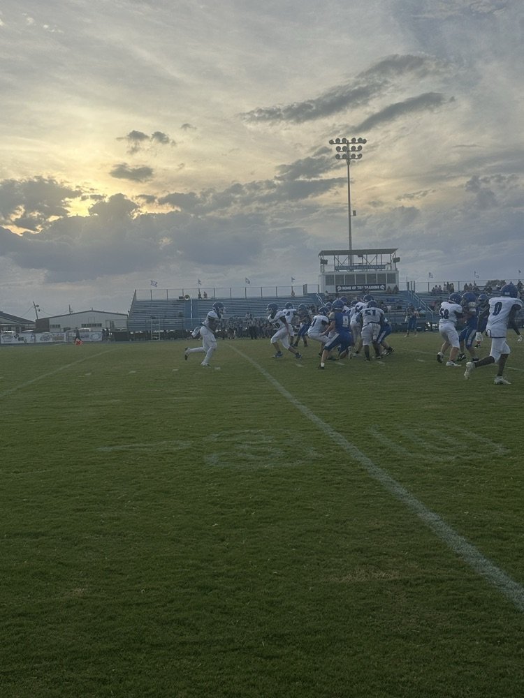 StarCitySchools's tweet photo. 7th grade Dogs with the 22-6 win over Dewitt! #bethebest https://t.co/NptrKCGMOs