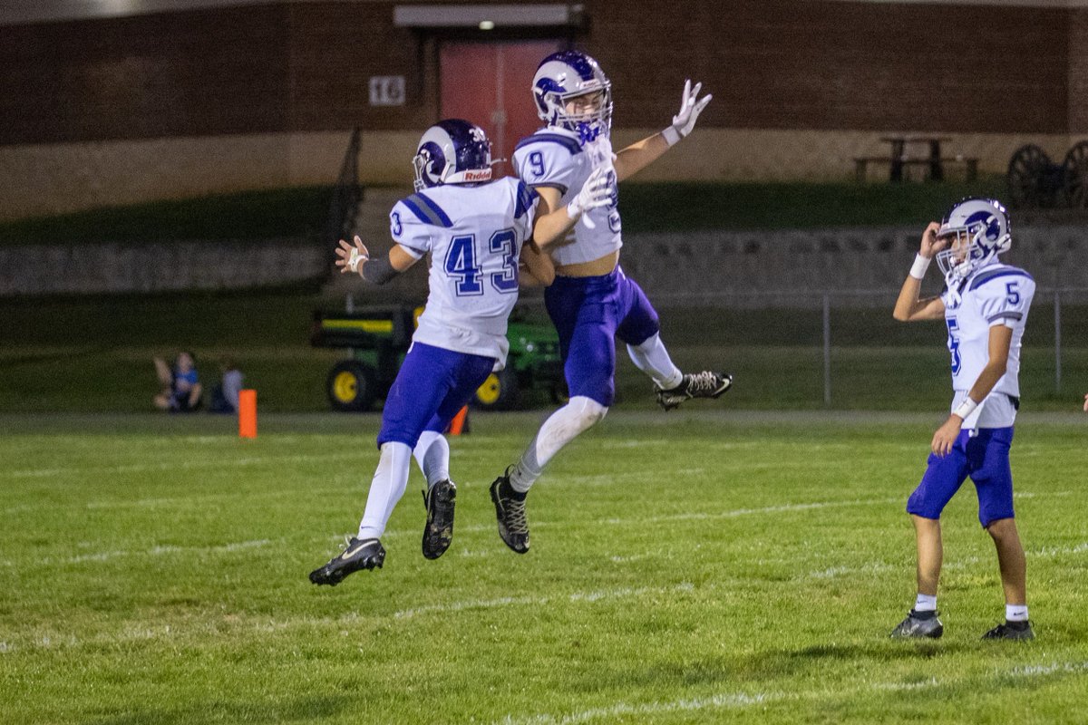AaronKDesigns's tweet photo. A hard-fought win, then a well-earned celebration. 💜🏈 Go Rams!

Photos from Strasburg JV at Stonewall are available for purchase: https://t.co/5heka5zHVQ

#StrasburgRams #JVFootball https://t.co/sl43ON0Jdq