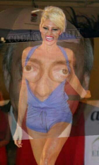 BarVBarbis's tweet photo. Jaja el sábado voy caminando a Luján y una amiga me dijo fíjate bien que te pones por el peso de las tetas https://t.co/uB8vNslkCC