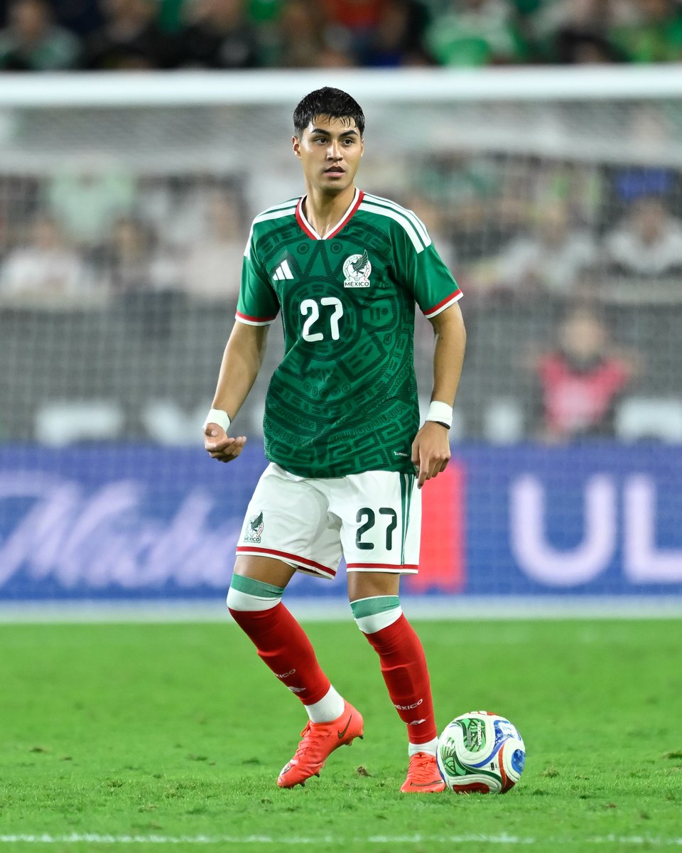TolucaFC's tweet photo. Extrañándolos. Seguimos apoyándolos 🤩 🇲🇽🇺🇾🇦🇷 https://t.co/dbuGevk1L7