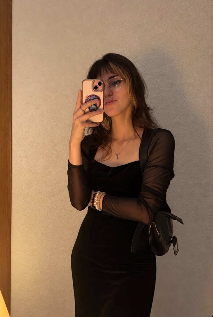 replygrl's tweet photo. first time using a dress and im going to a bday party <3 https://t.co/8HU1Cex4dG